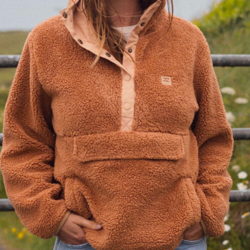 NWT - Billabong Fleece Pullover
